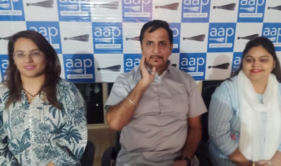 साइबर क्राइम एक्सपर्ट एवं विश्व रिकॉर्ड धारक कामाक्षी शर्मा छेड़ेंगी रंजीत उत्पल से मिलकर साइबर क्राइम के खिलाफ जंग 