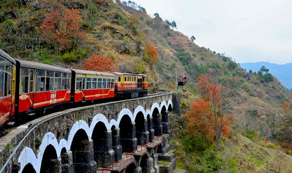kalka-Shimla Toy Train Updates : सोलन से शुरू हुआ शिमला के लिए टॉय ट्रेन का संचालन, देखें पूरी डिटेल्स
